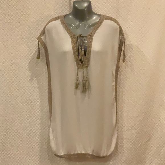 Koy Resort Cover Up Medium - Picture 1 of 7